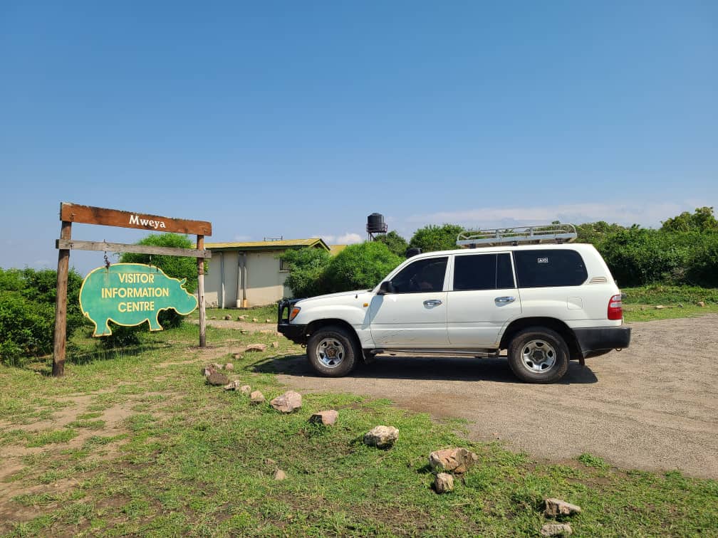 Land Cruiser GX rental in Entebbe